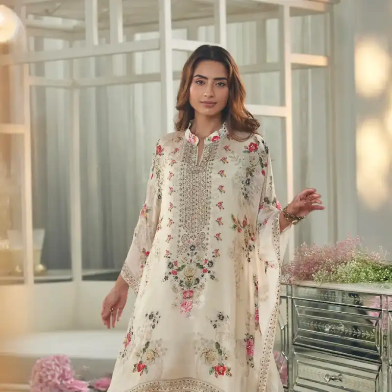 Chinon Delhi Boutiq